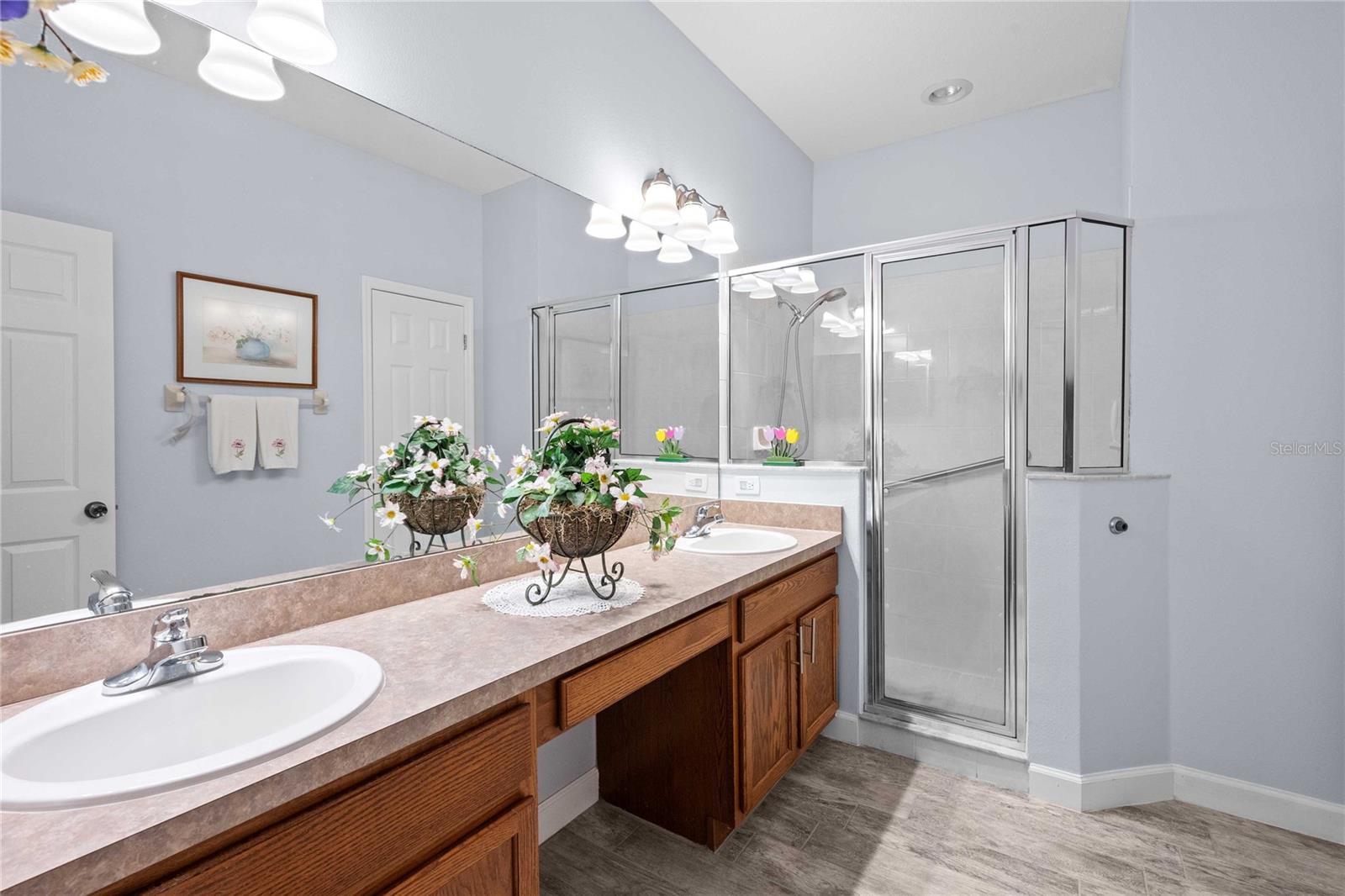 Image 18 of 30 For 5649 Autumn Shire Drive