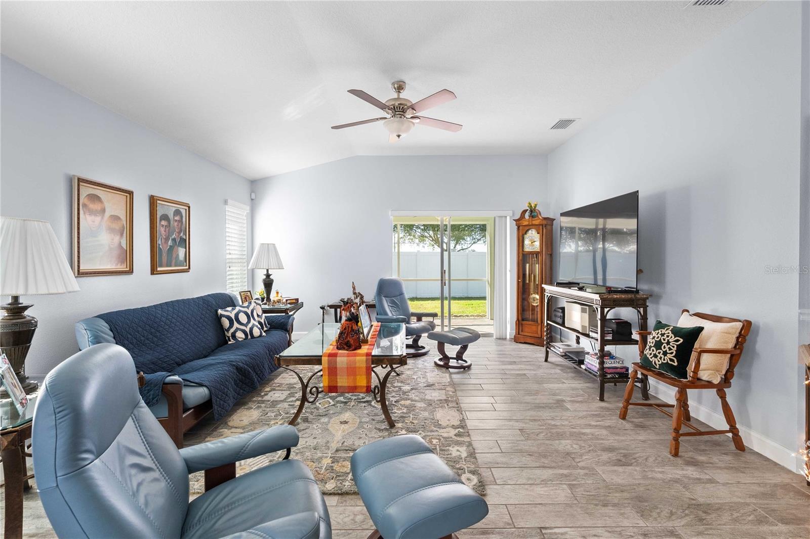 Image 6 of 30 For 5649 Autumn Shire Drive