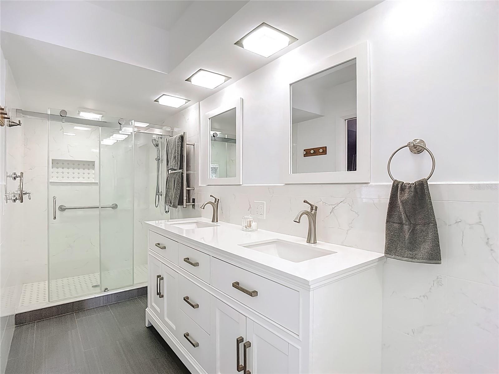 Image 26 of 57 For 1133 Burke Avenue