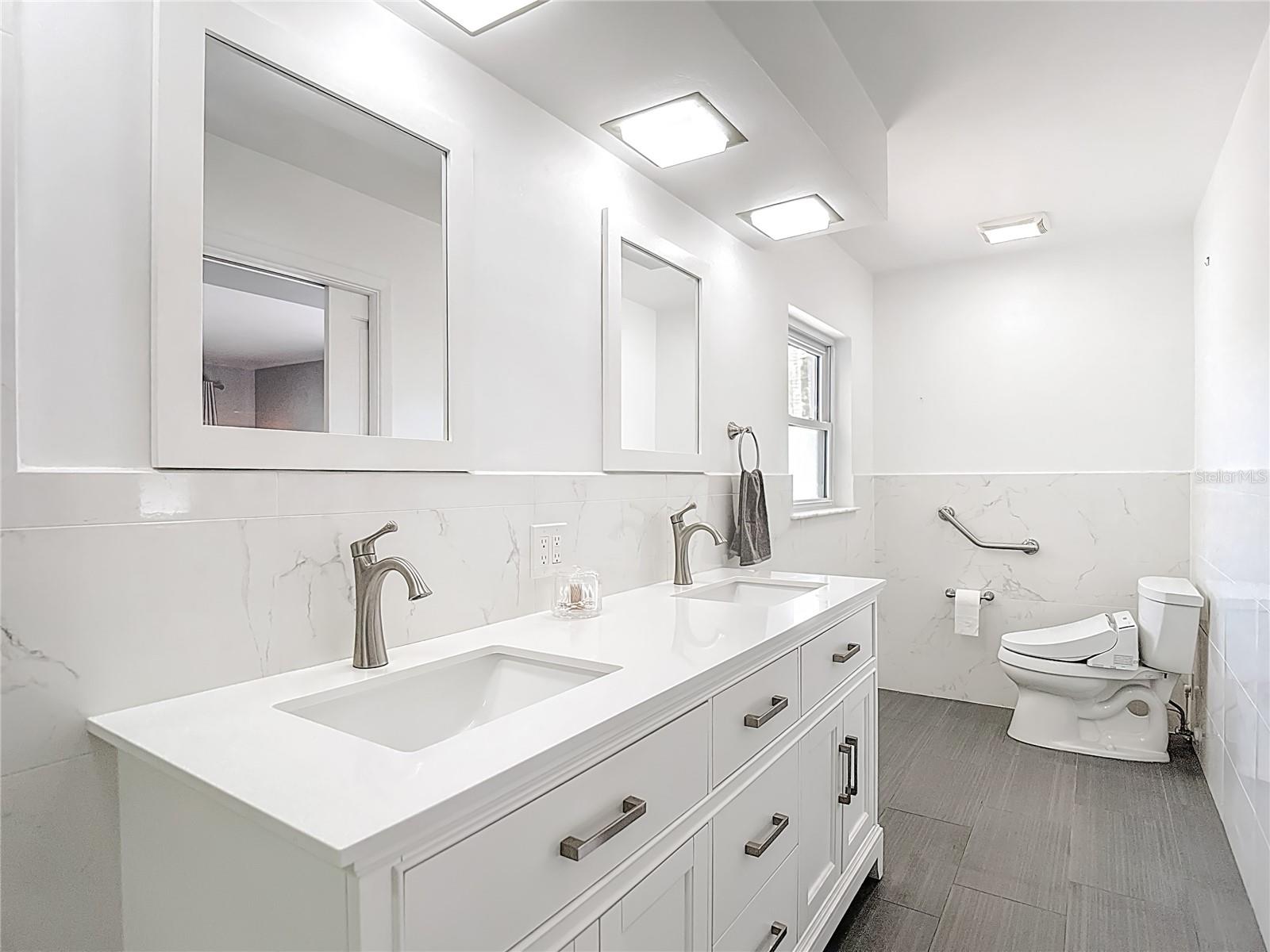 Image 29 of 57 For 1133 Burke Avenue