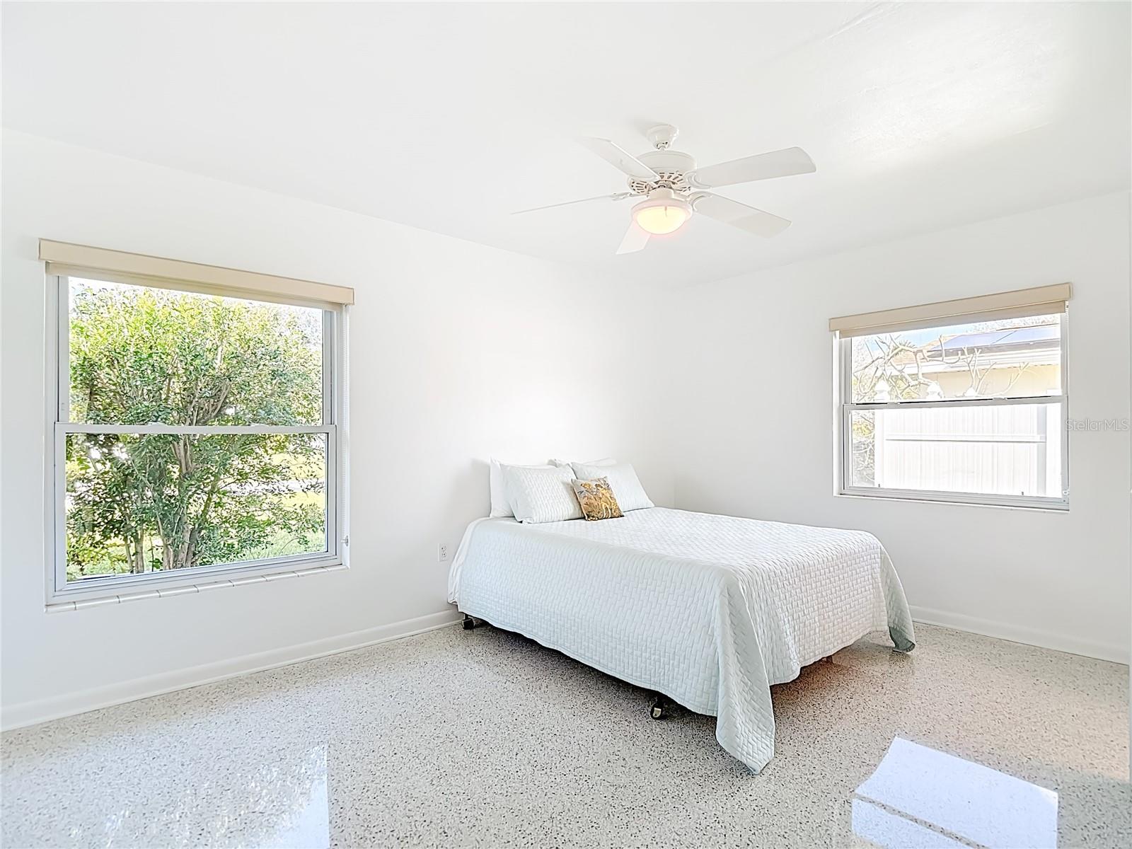 Image 31 of 57 For 1133 Burke Avenue