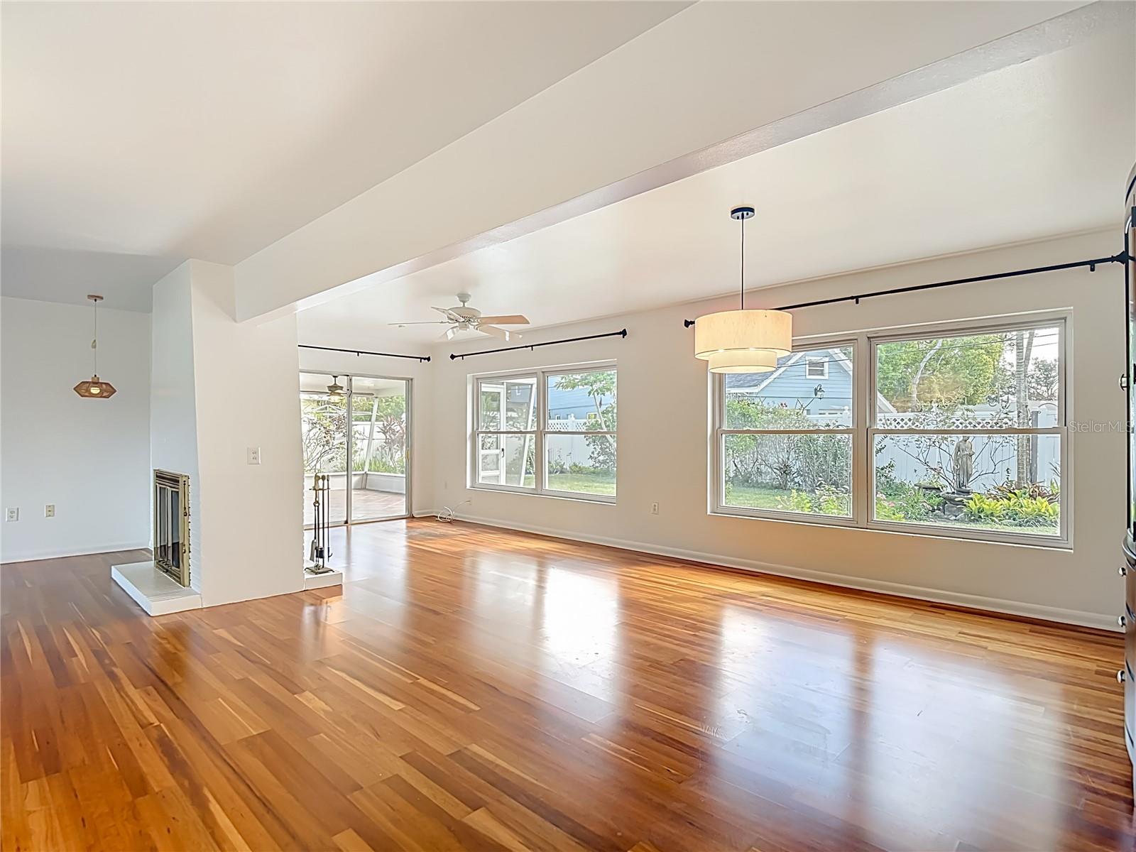 Image 9 of 57 For 1133 Burke Avenue