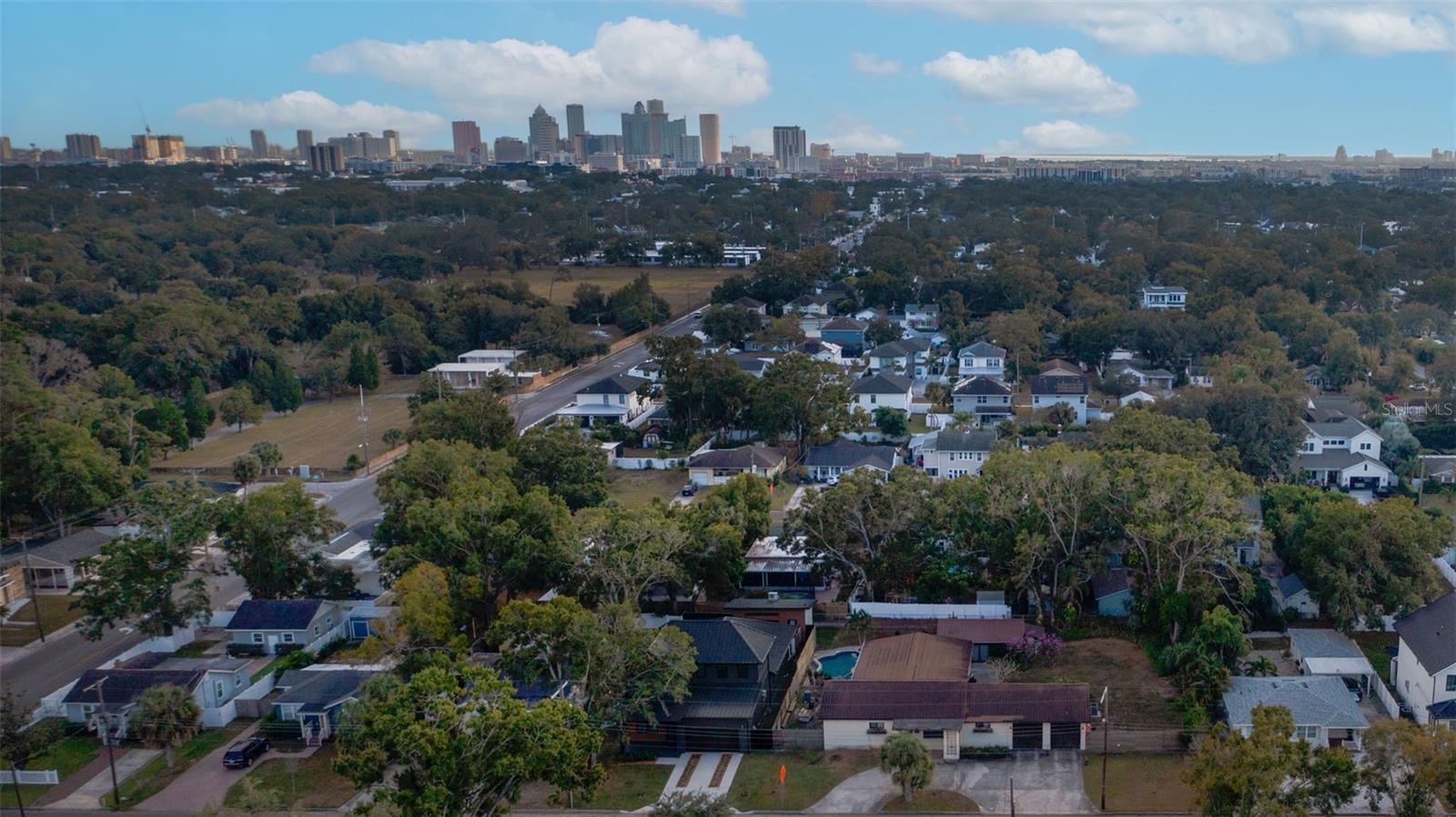 Image 13 of 64 For 708 Kentucky Avenue