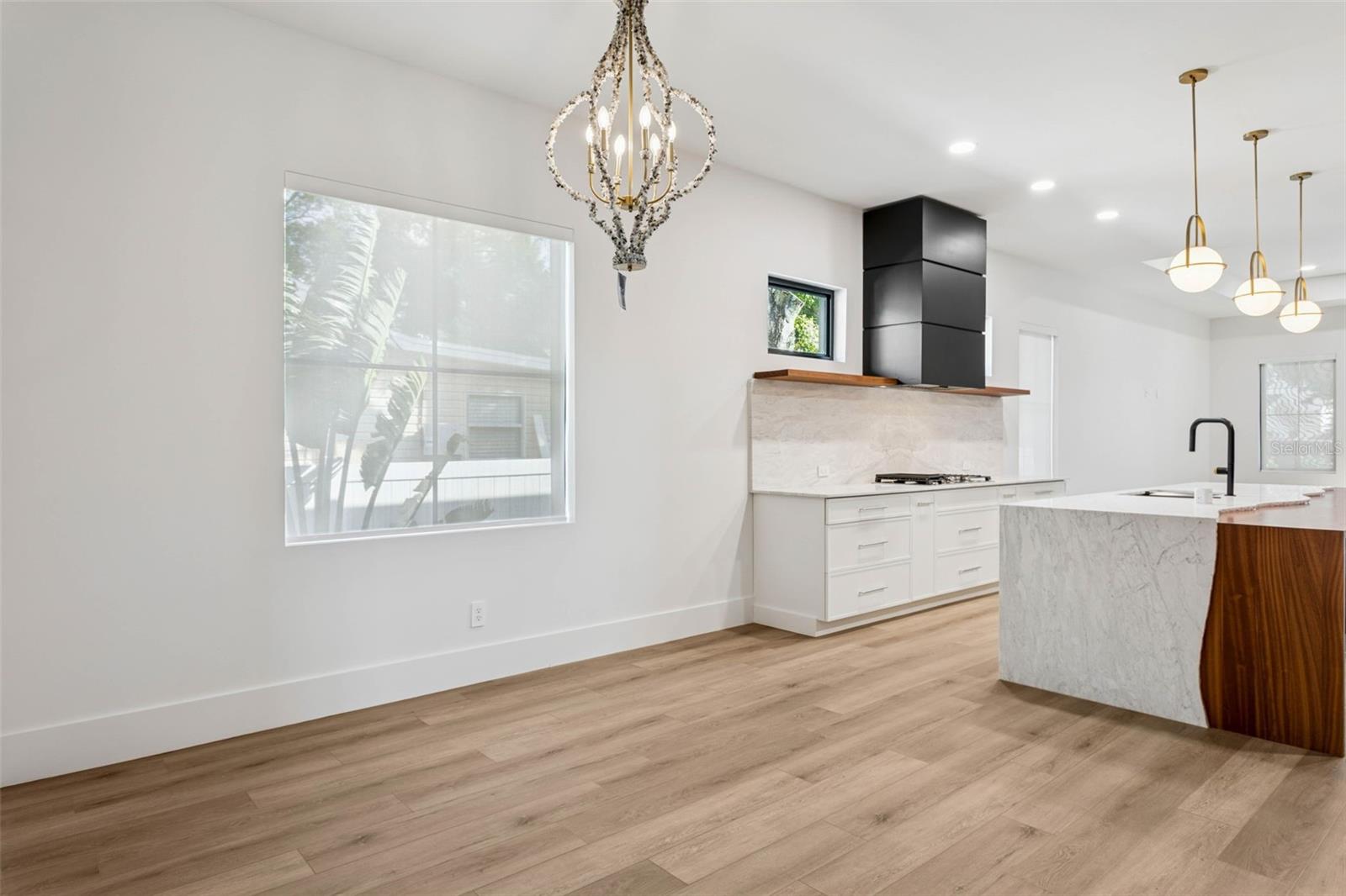 Image 22 of 64 For 708 Kentucky Avenue