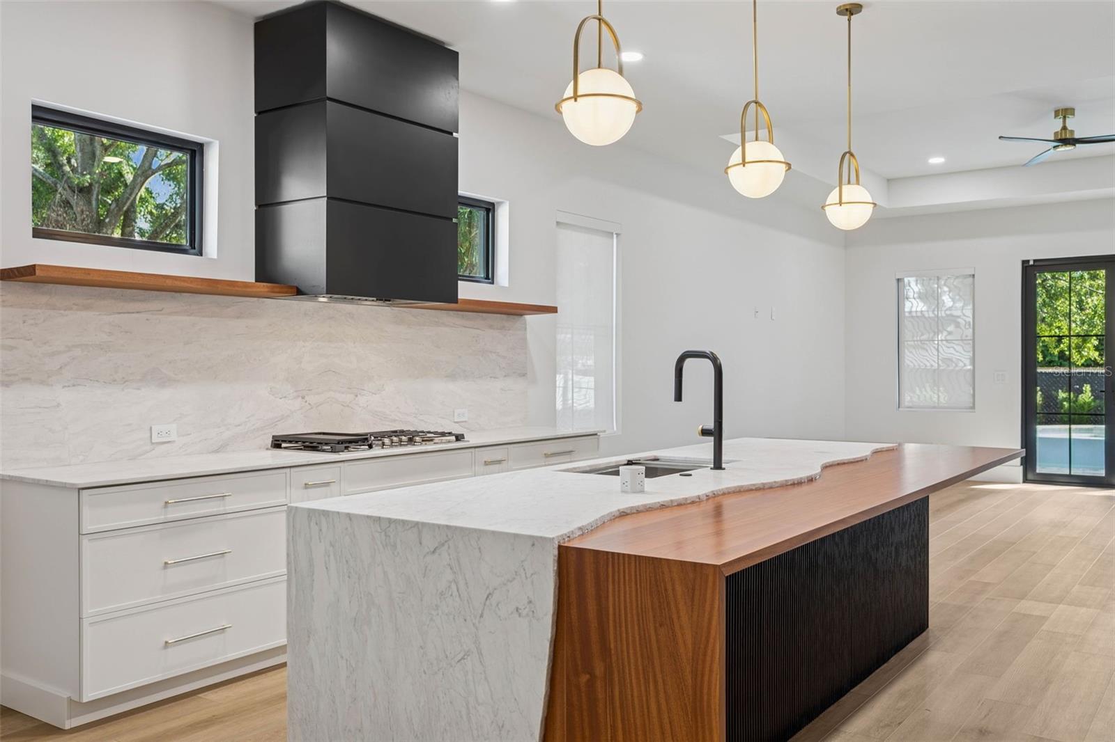 Image 23 of 64 For 708 Kentucky Avenue