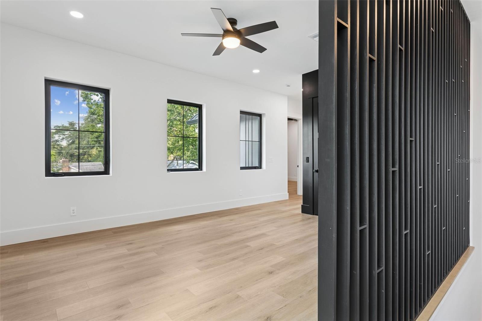 Image 43 of 64 For 708 Kentucky Avenue