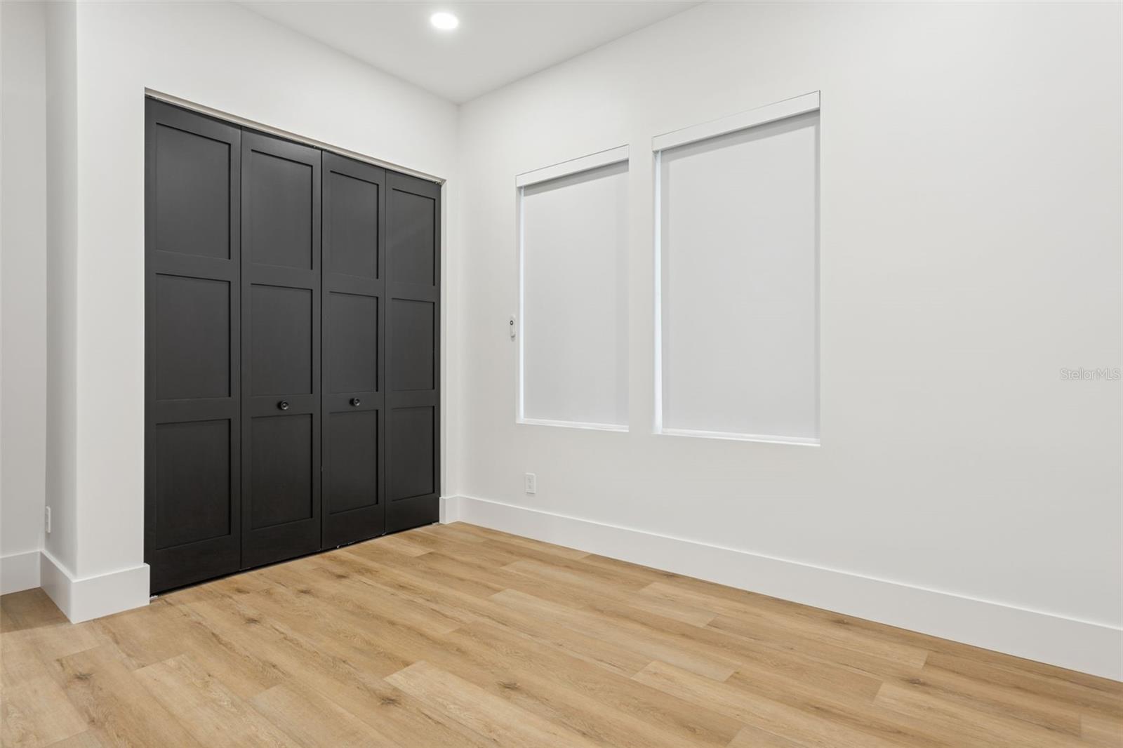 Image 51 of 64 For 708 Kentucky Avenue