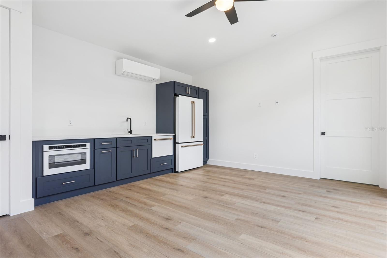 Image 6 of 64 For 708 Kentucky Avenue