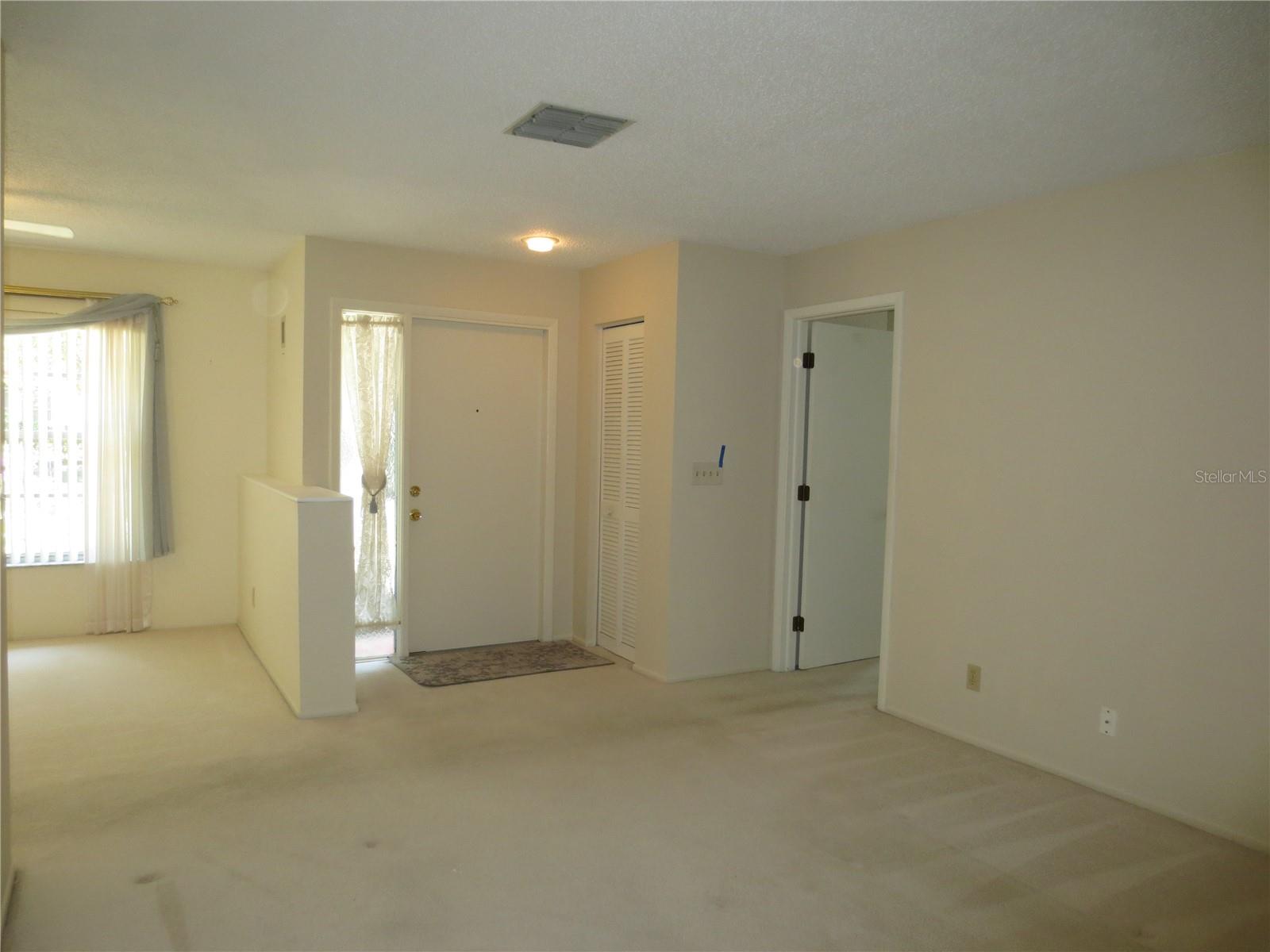 Image 16 of 47 For 3235 Dorchester Drive