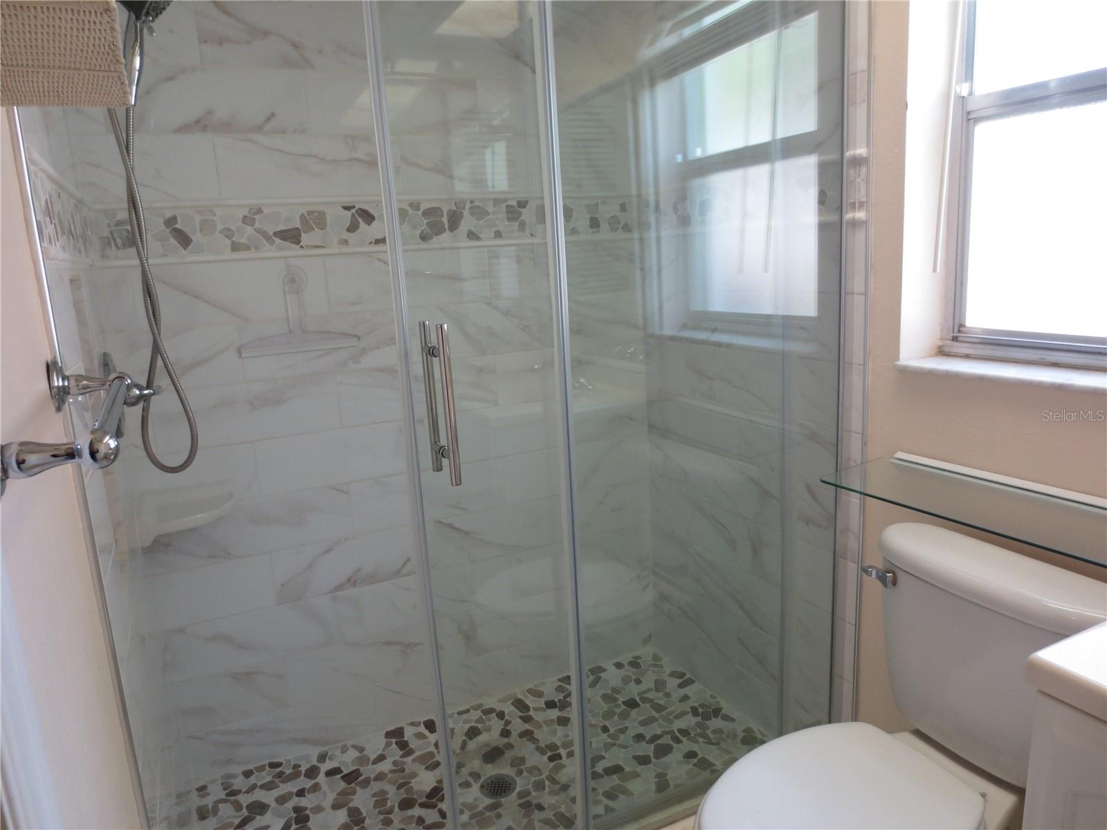 Image 24 of 47 For 3235 Dorchester Drive