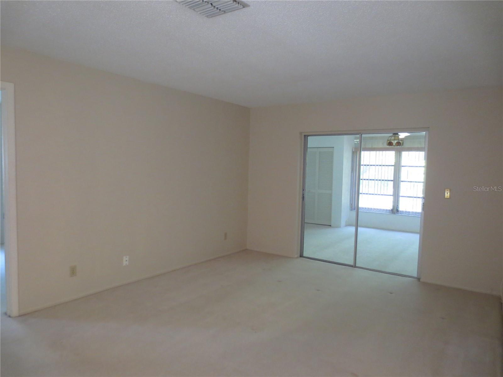 Image 32 of 47 For 3235 Dorchester Drive