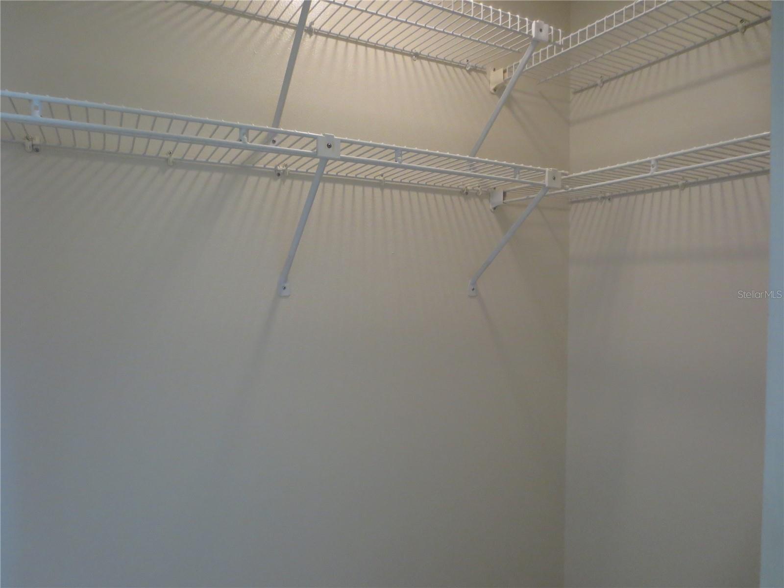 Image 42 of 47 For 3235 Dorchester Drive