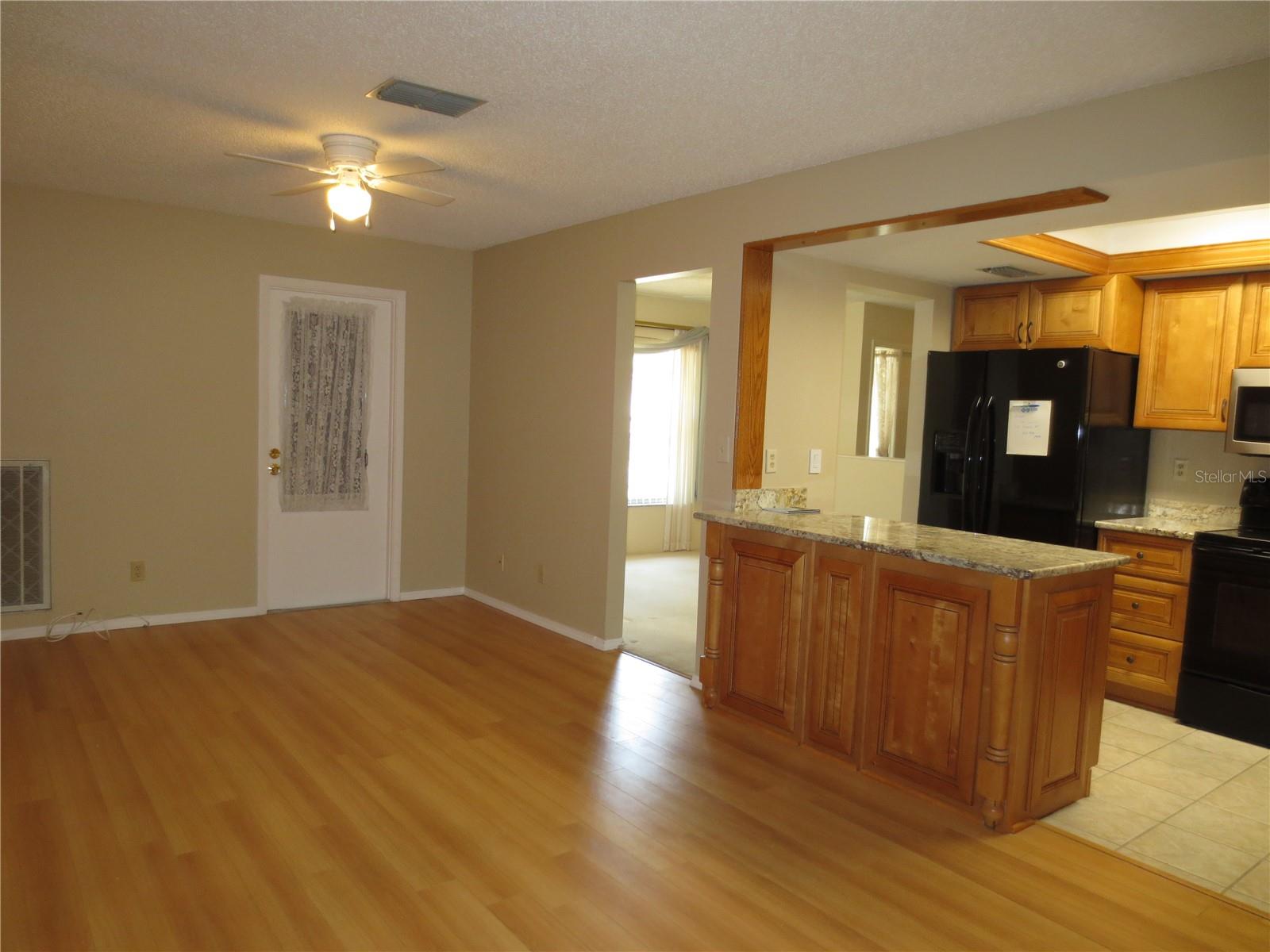 Image 8 of 47 For 3235 Dorchester Drive