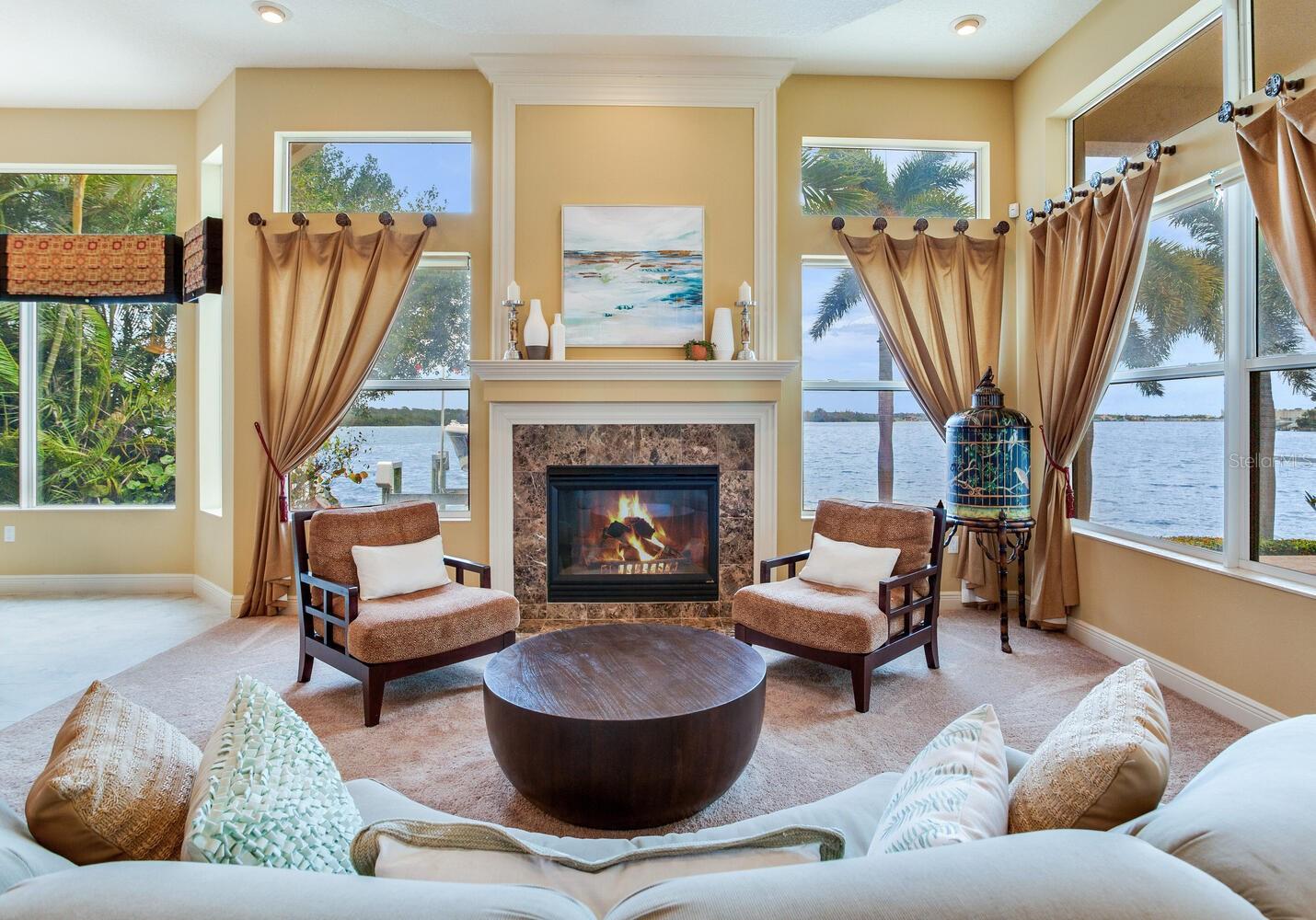 Listing photo id 16 for 17371 Kennedy Drive