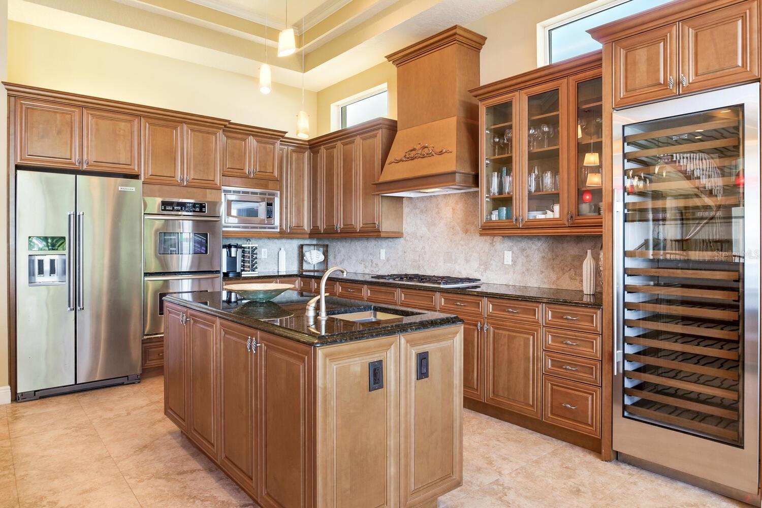 Listing photo id 27 for 17371 Kennedy Drive