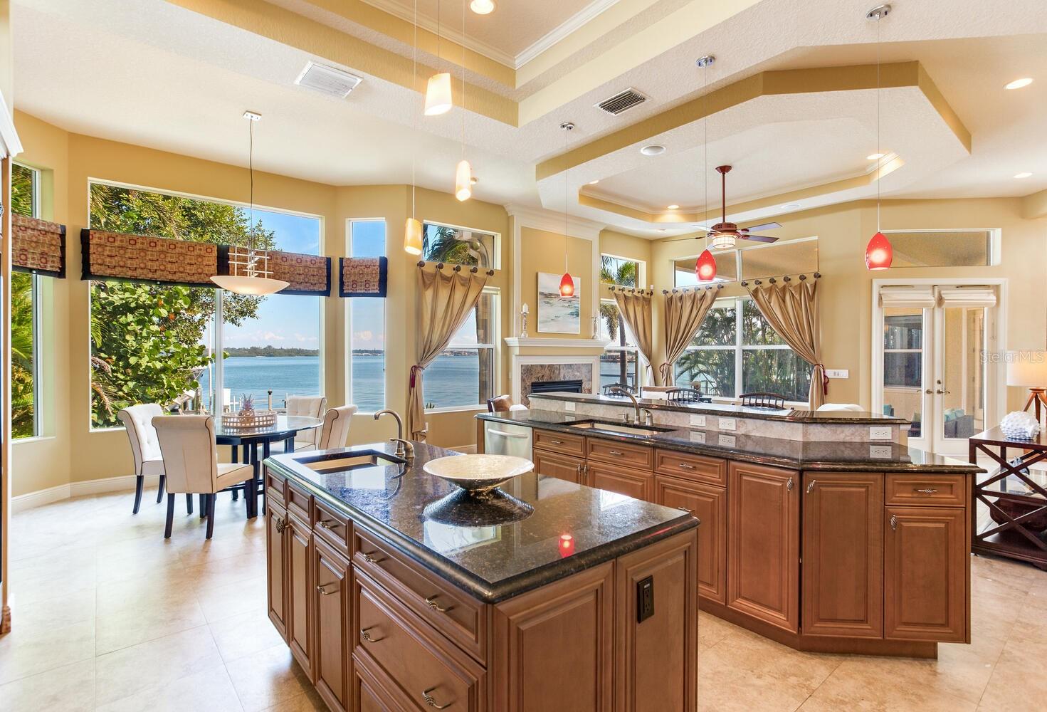 Listing photo id 32 for 17371 Kennedy Drive