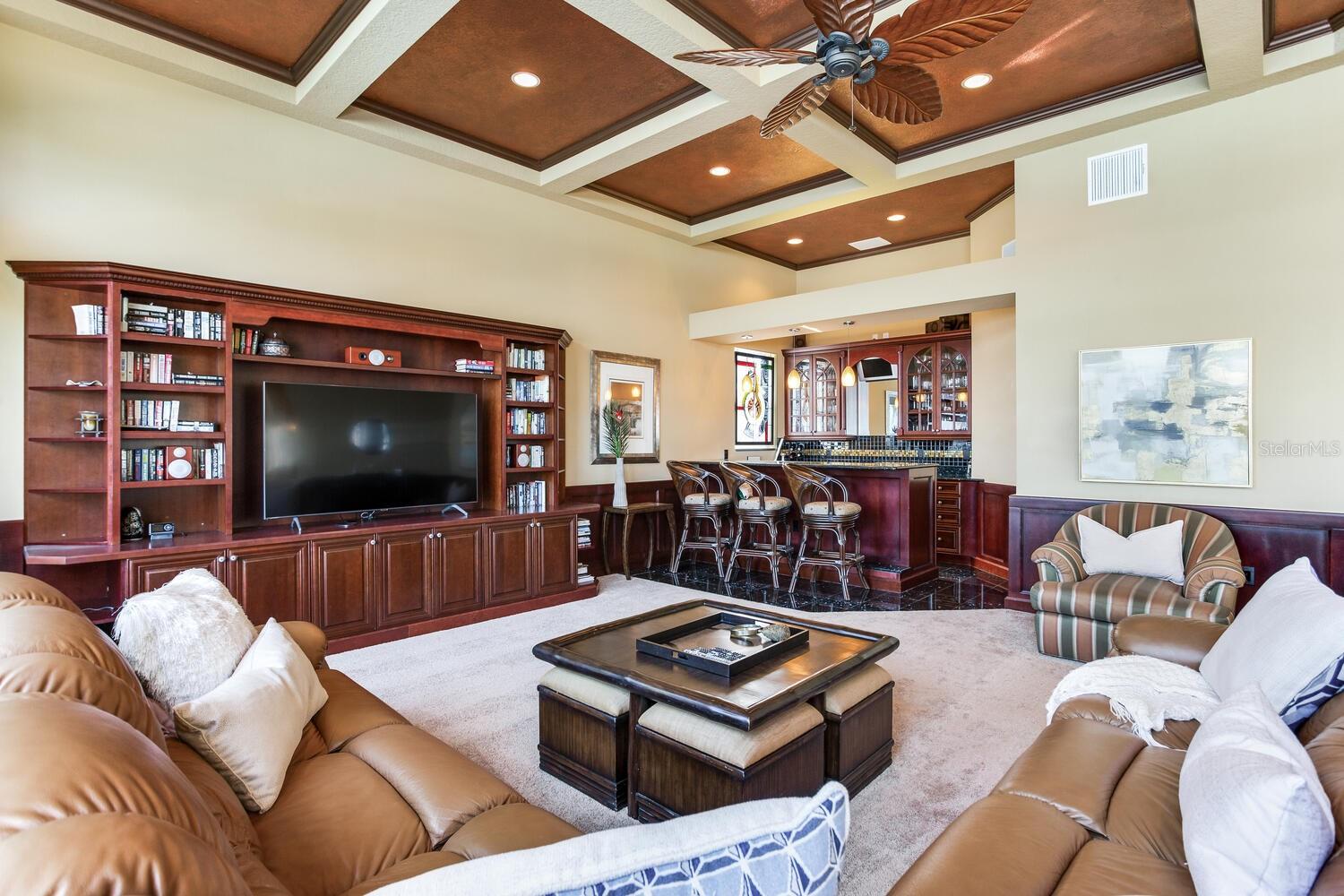 Listing photo id 39 for 17371 Kennedy Drive