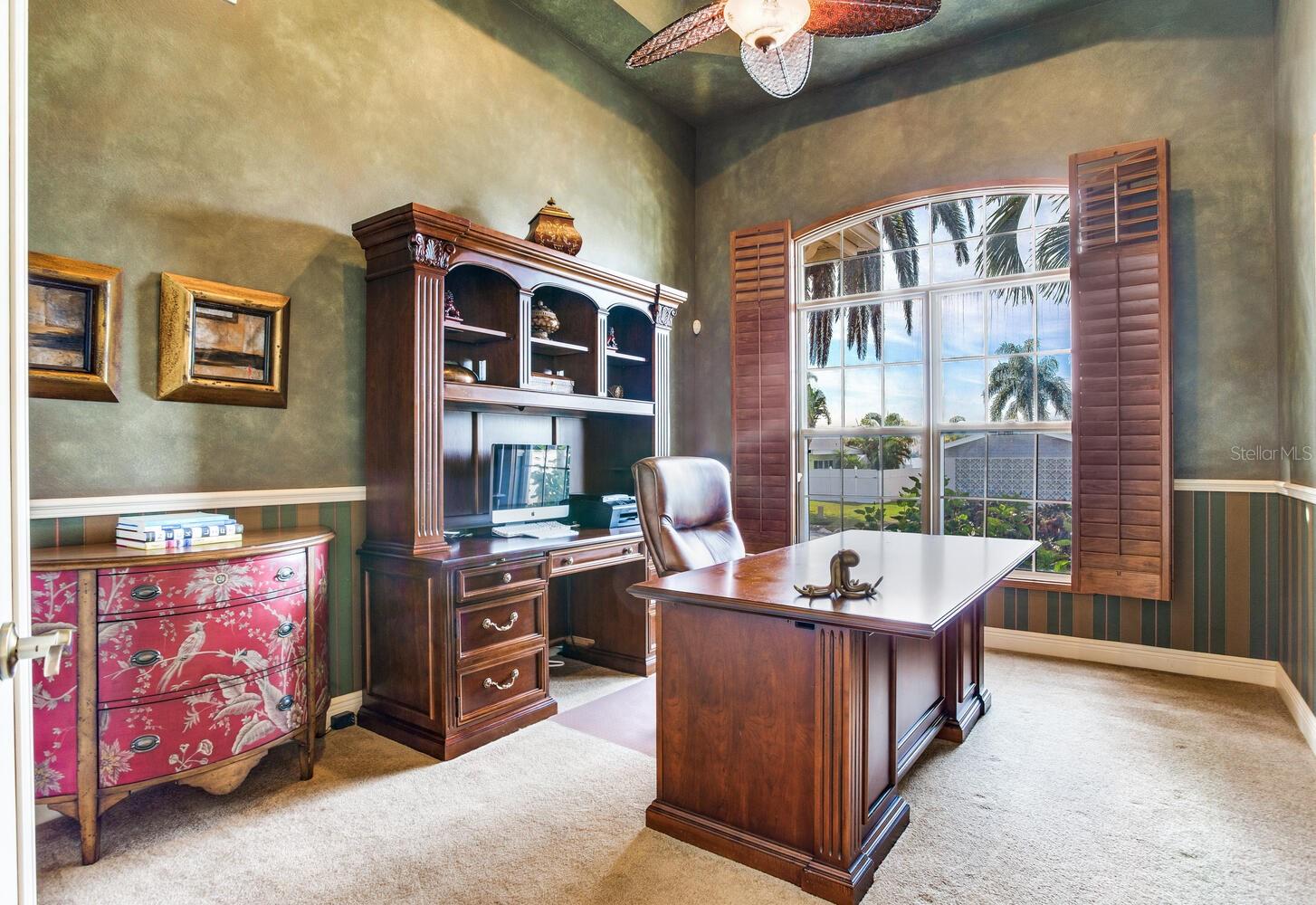 Listing photo id 44 for 17371 Kennedy Drive