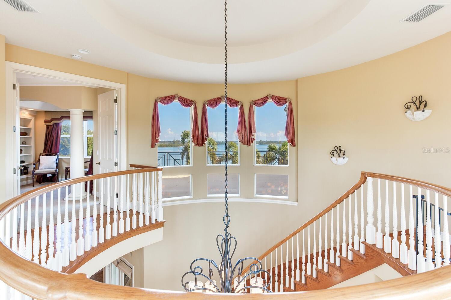 Listing photo id 49 for 17371 Kennedy Drive