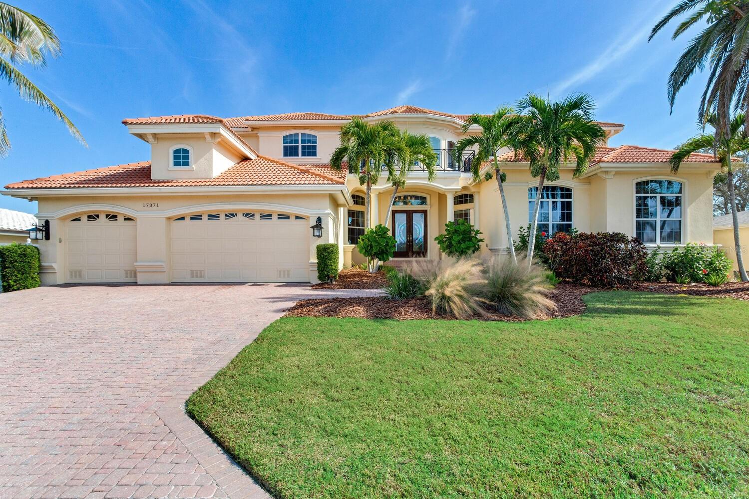 Listing photo id 4 for 17371 Kennedy Drive