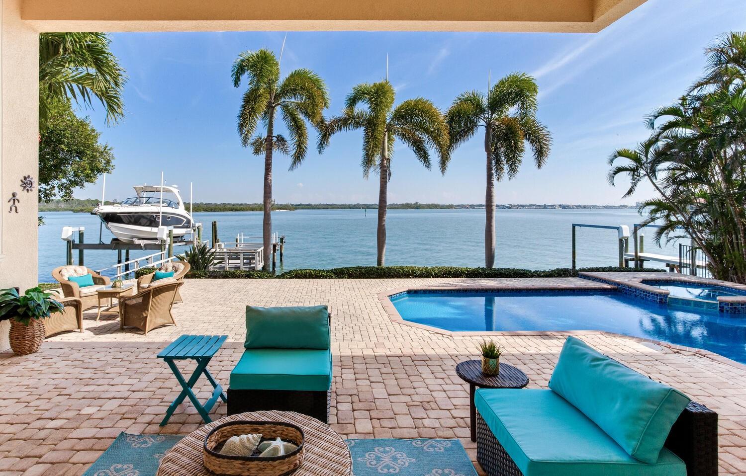 Listing photo id 71 for 17371 Kennedy Drive