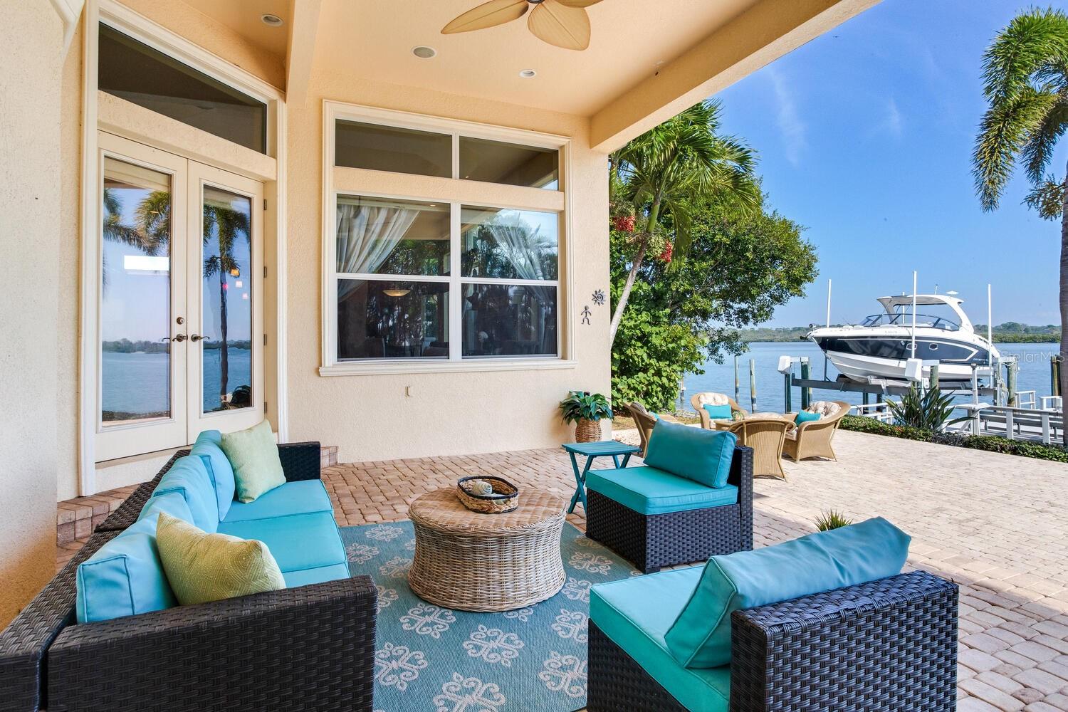 Listing photo id 72 for 17371 Kennedy Drive