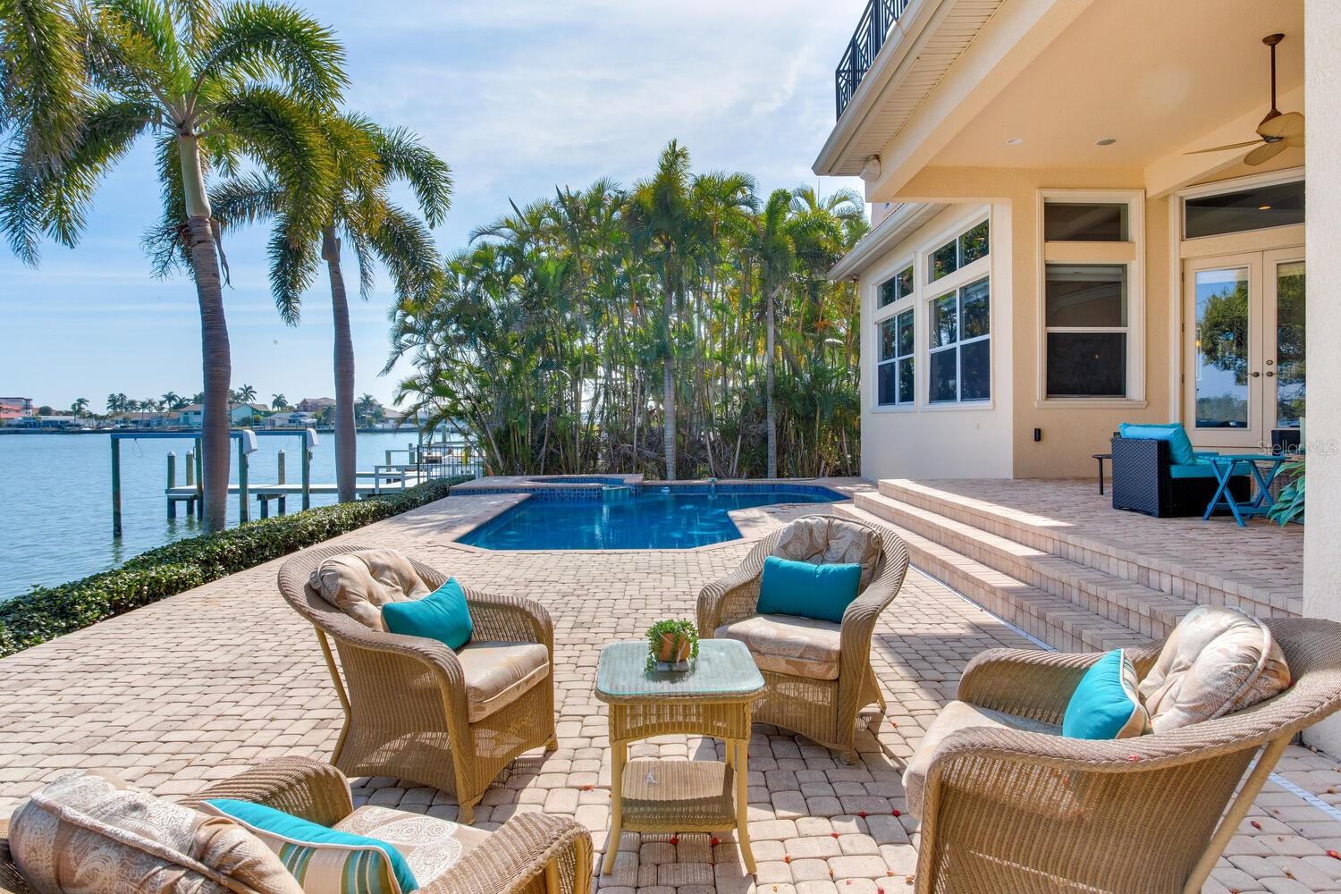 Listing photo id 74 for 17371 Kennedy Drive