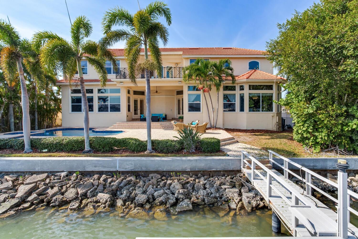 Listing photo id 79 for 17371 Kennedy Drive