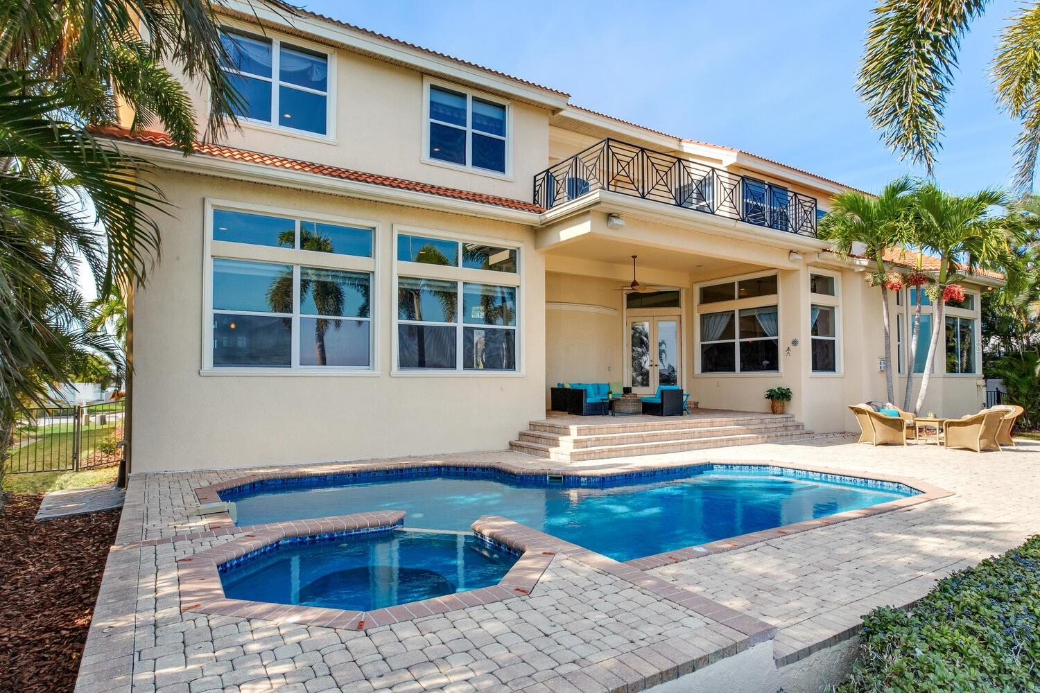 Listing photo id 81 for 17371 Kennedy Drive