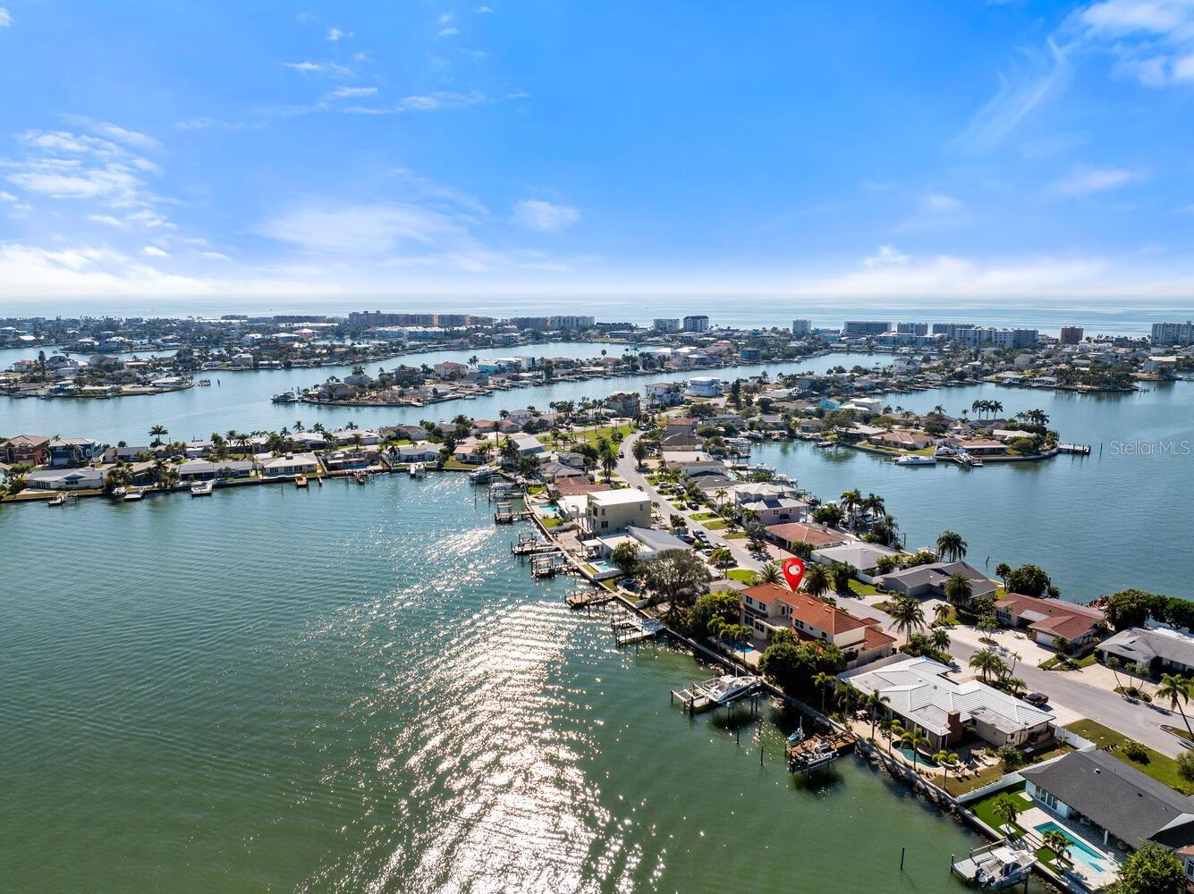 Listing photo id 94 for 17371 Kennedy Drive