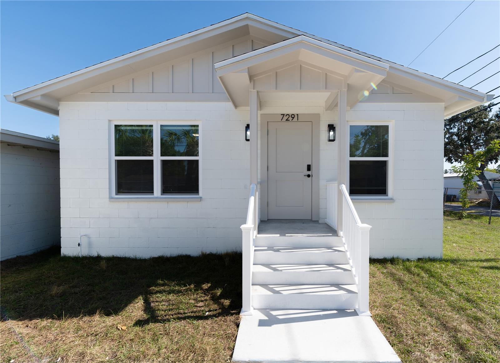 Details for 7291 8th N , ST PETERSBURG, FL 33702