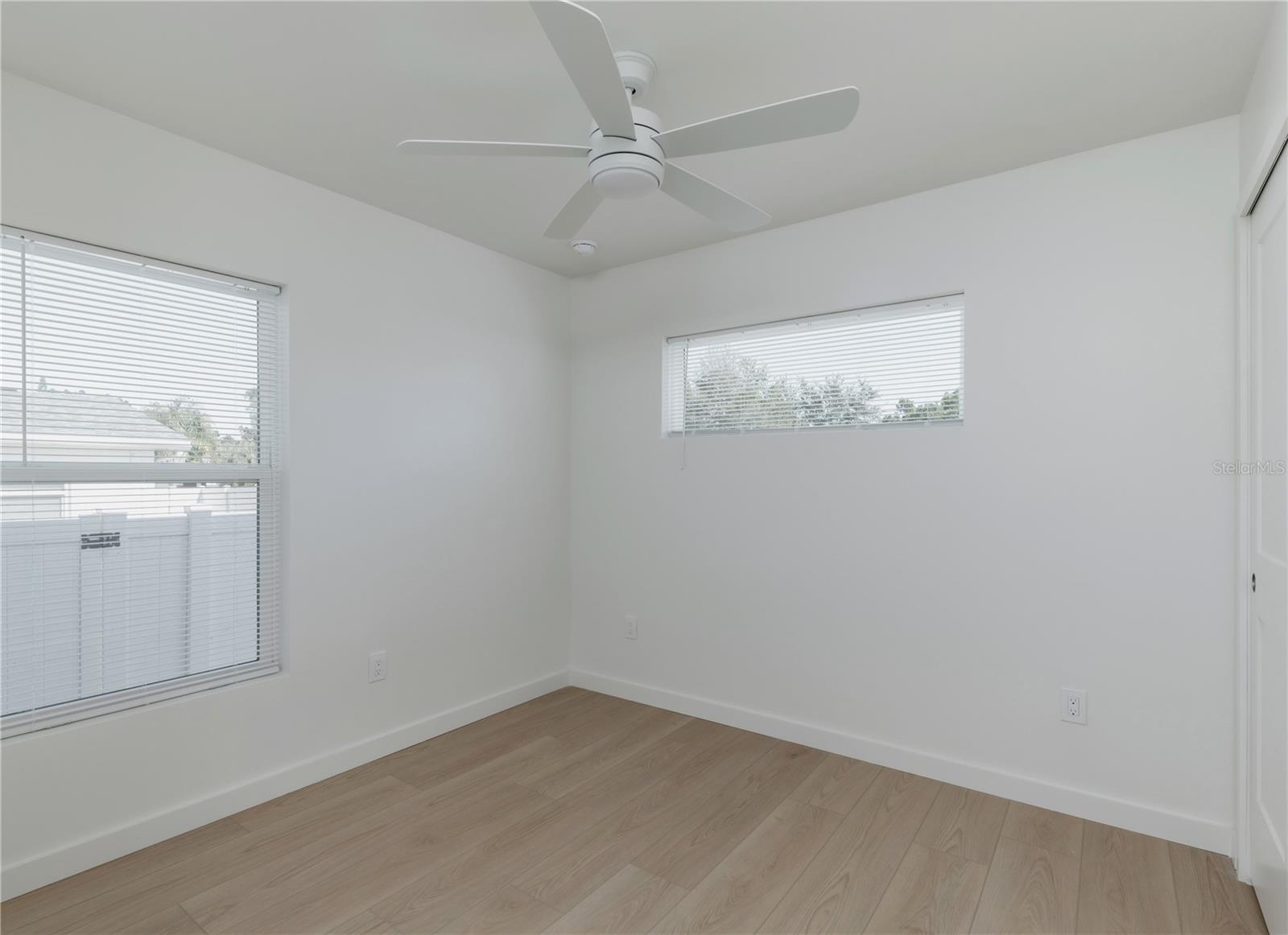 Image 12 of 22 For 7291 8th N