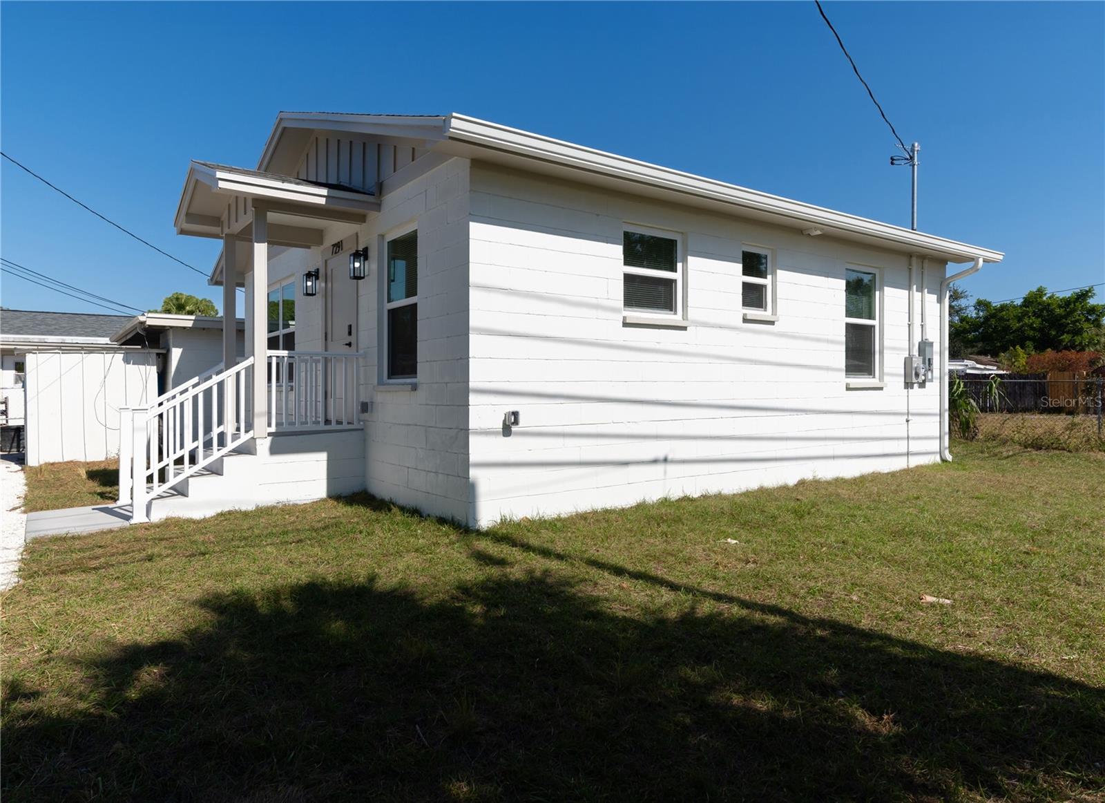 Image 3 of 22 For 7291 8th N