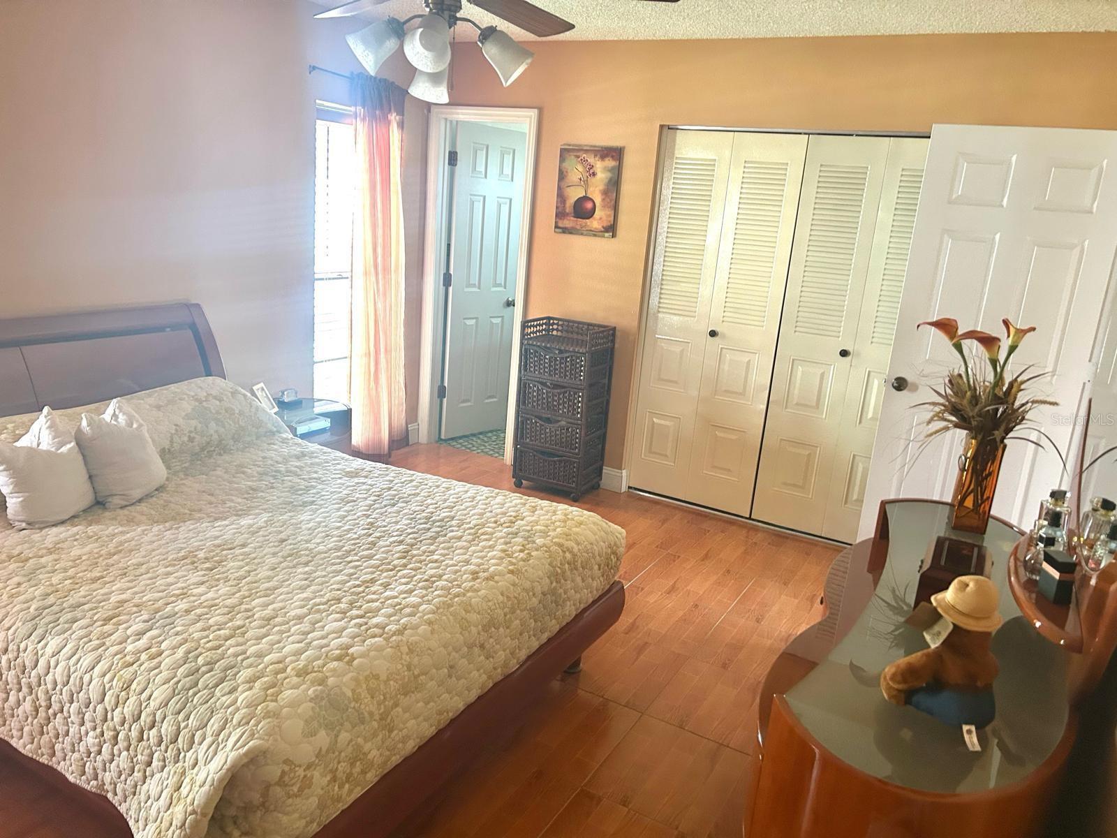 Listing photo id 14 for 522 Wynnwood Drive