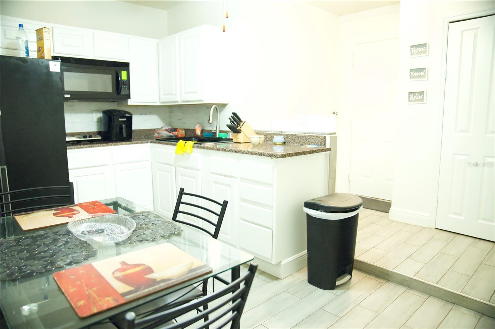 Listing photo id 31 for 522 Wynnwood Drive