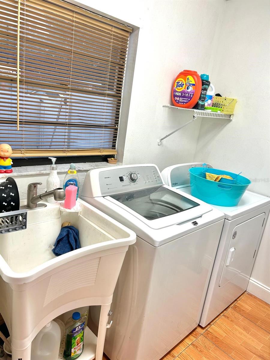 Listing photo id 39 for 522 Wynnwood Drive