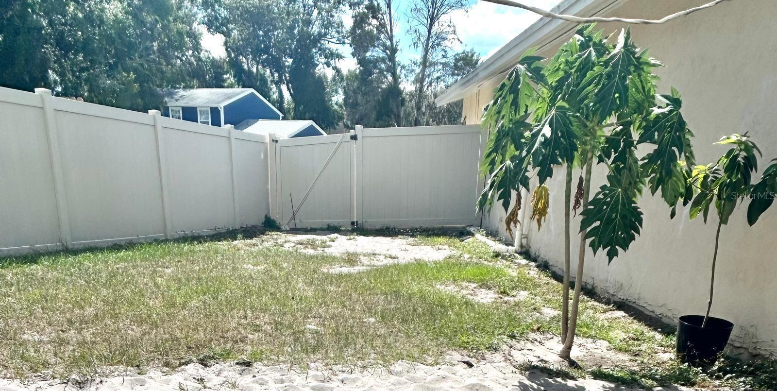 Listing photo id 43 for 522 Wynnwood Drive