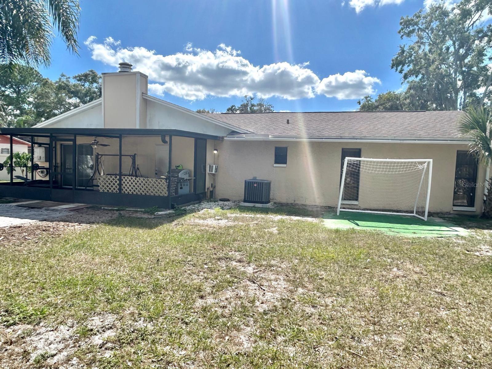 Listing photo id 45 for 522 Wynnwood Drive