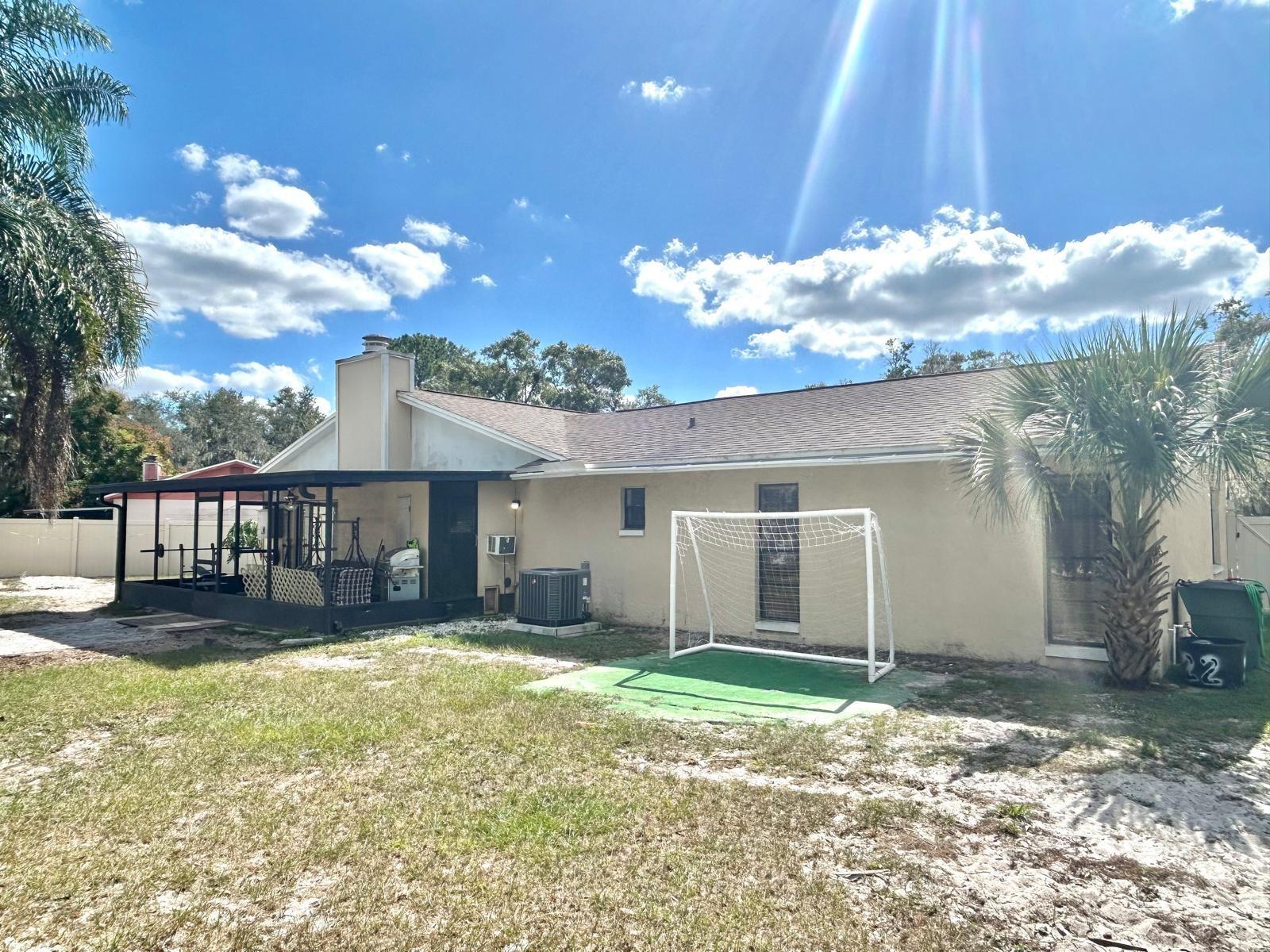 Listing photo id 46 for 522 Wynnwood Drive