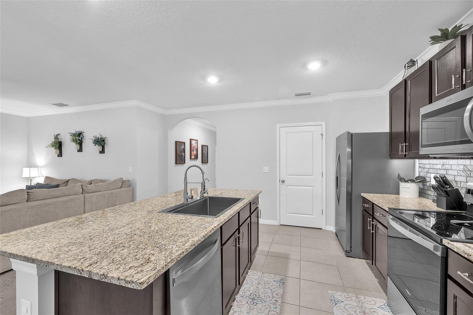 Image 13 of 30 For 10228 Cloudburst Court