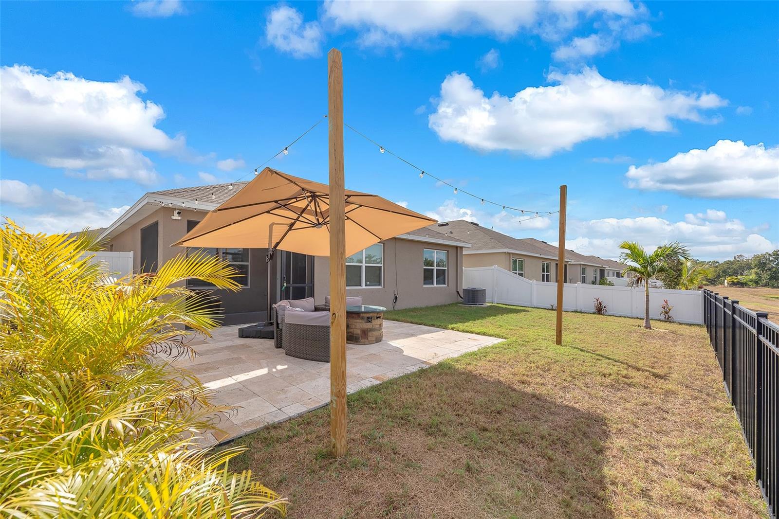 Image 18 of 30 For 10228 Cloudburst Court