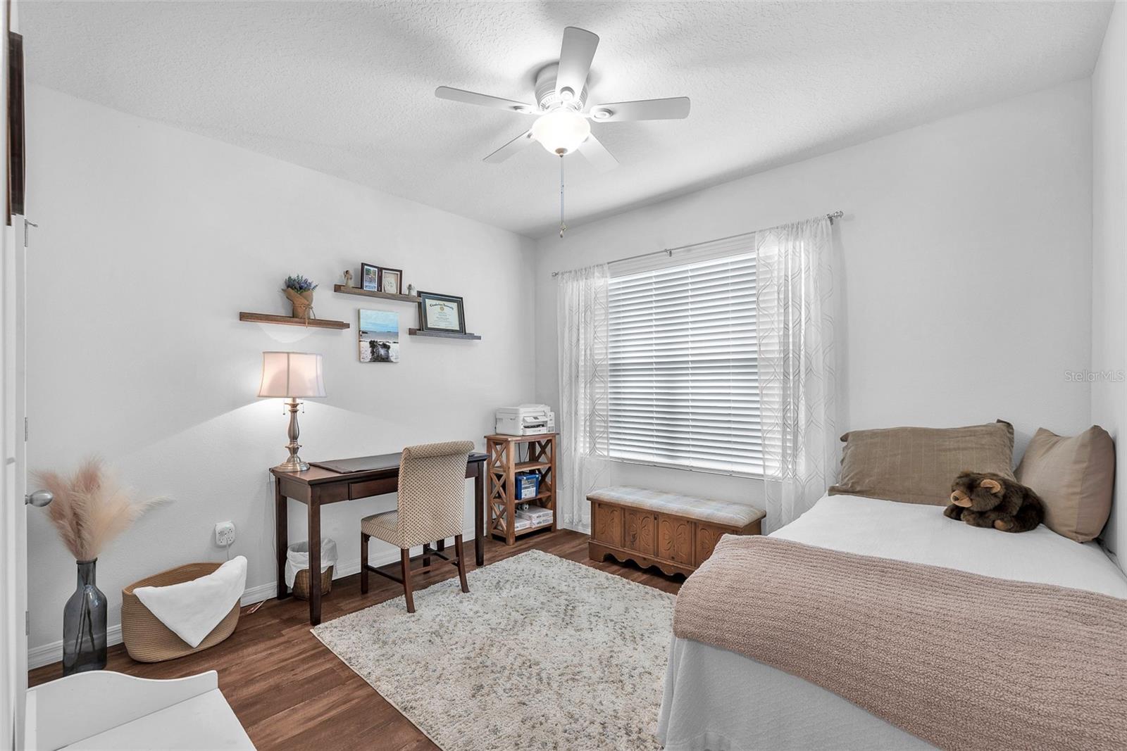 Image 4 of 30 For 10228 Cloudburst Court