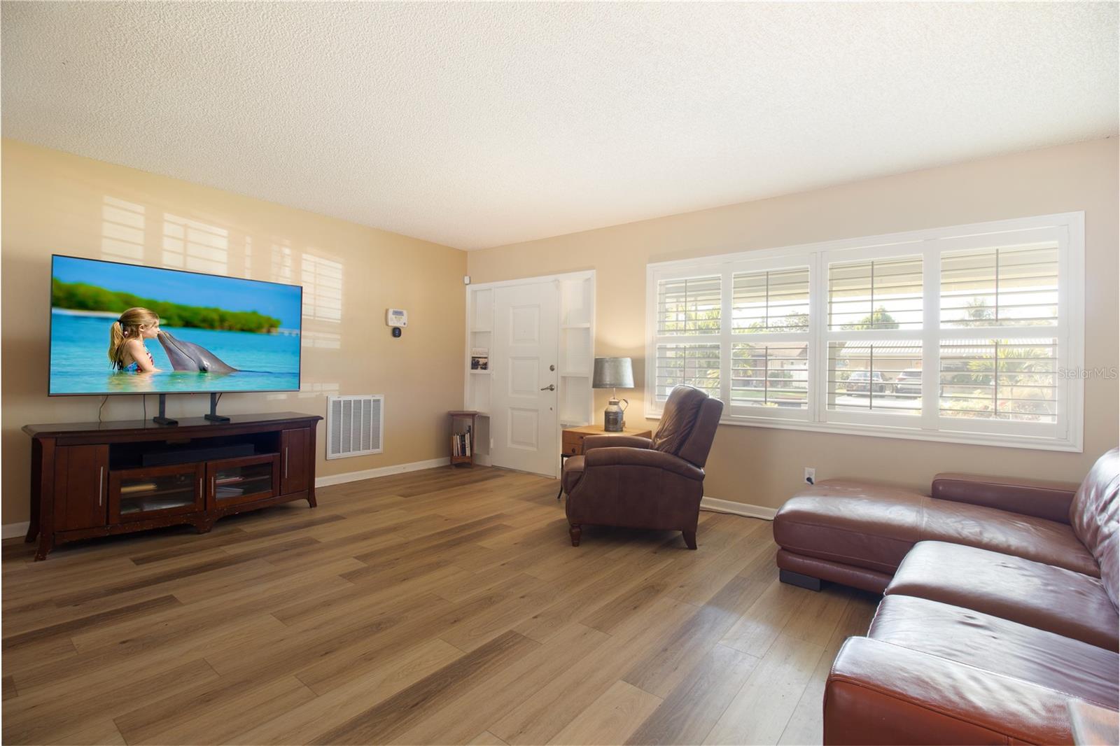 Image 8 of 36 For 1433 Ruth Road