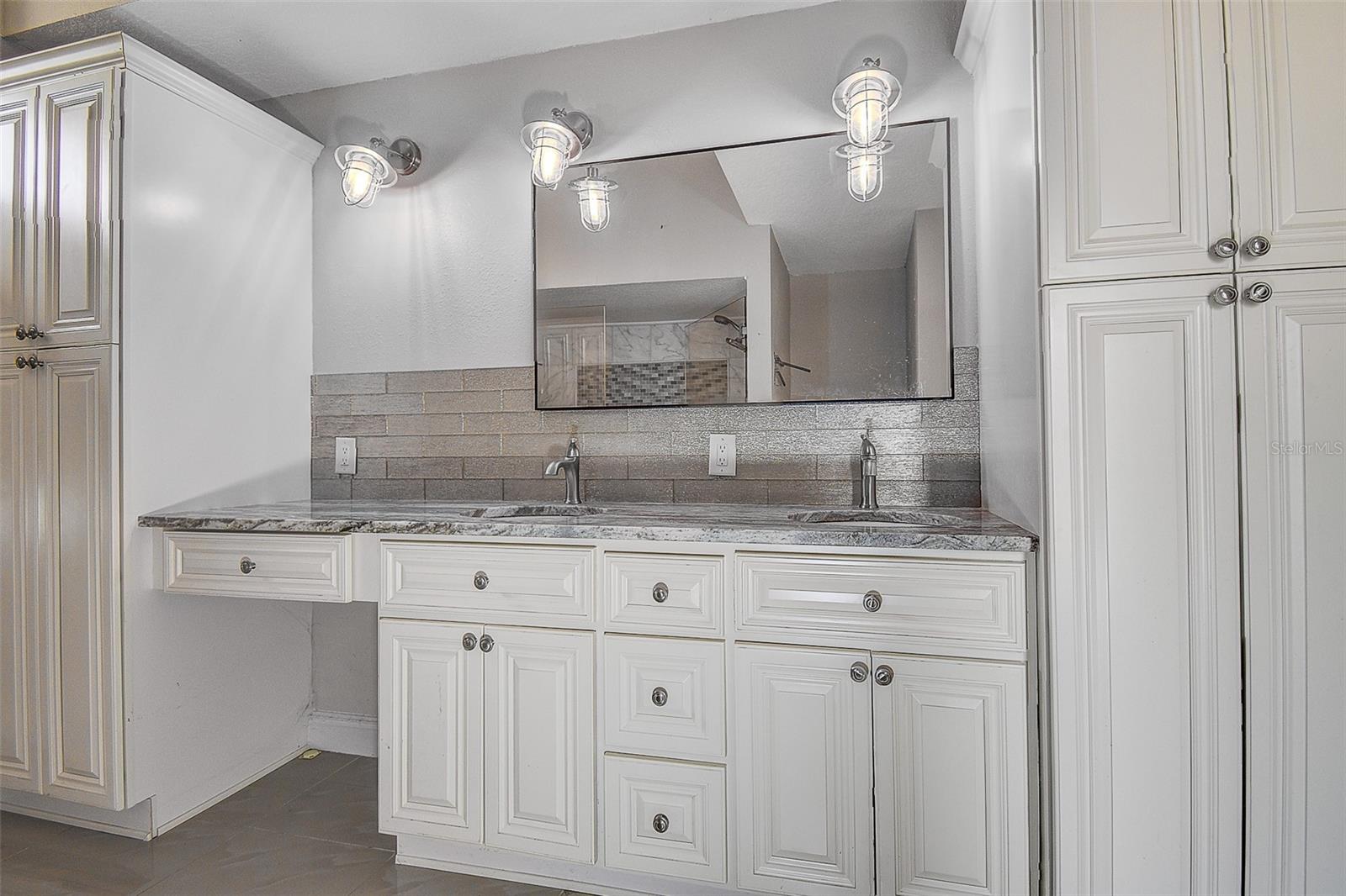 Image 19 of 50 For 13250 Lauren Drive