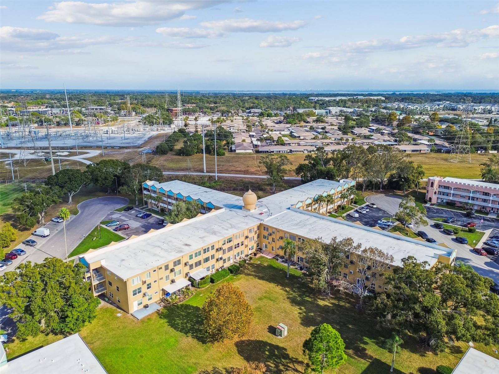 Image 39 of 73 For 2466 Ecuadorian Way 6