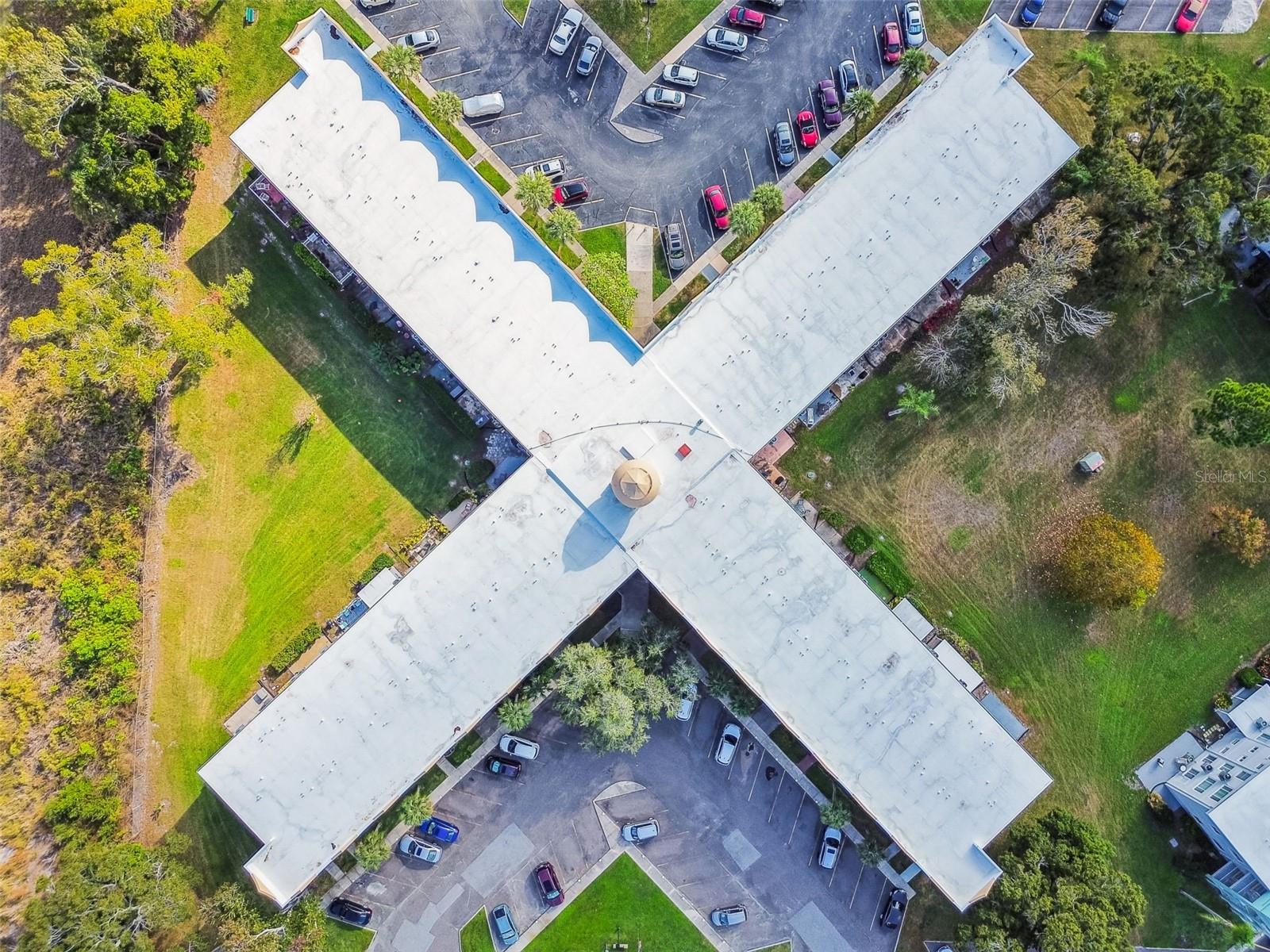 Image 41 of 73 For 2466 Ecuadorian Way 6