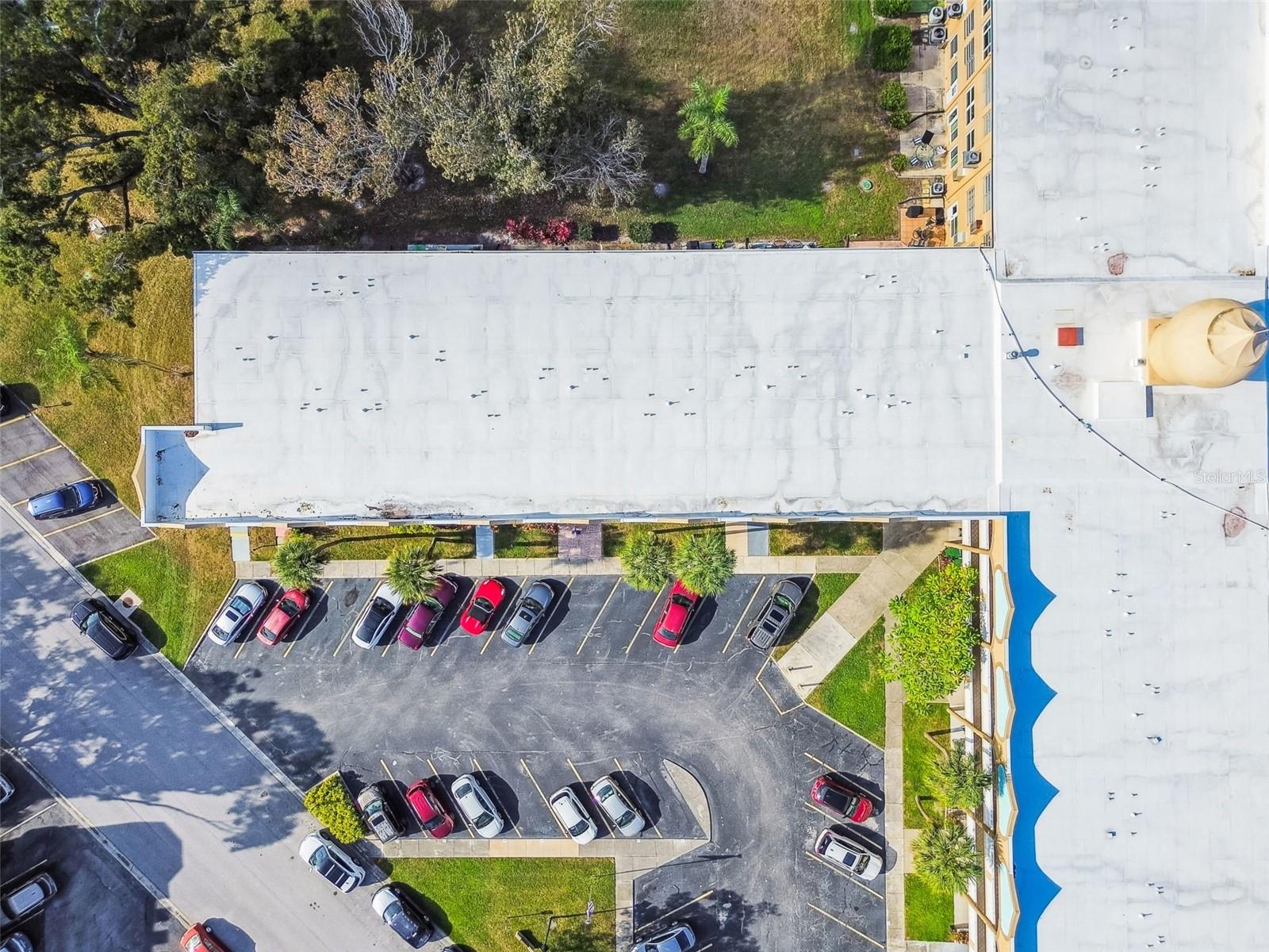 Image 42 of 73 For 2466 Ecuadorian Way 6