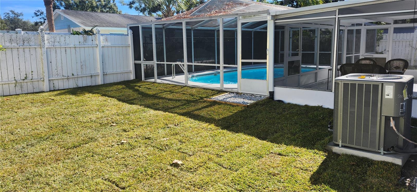 Image 30 of 30 For 913 York Drive