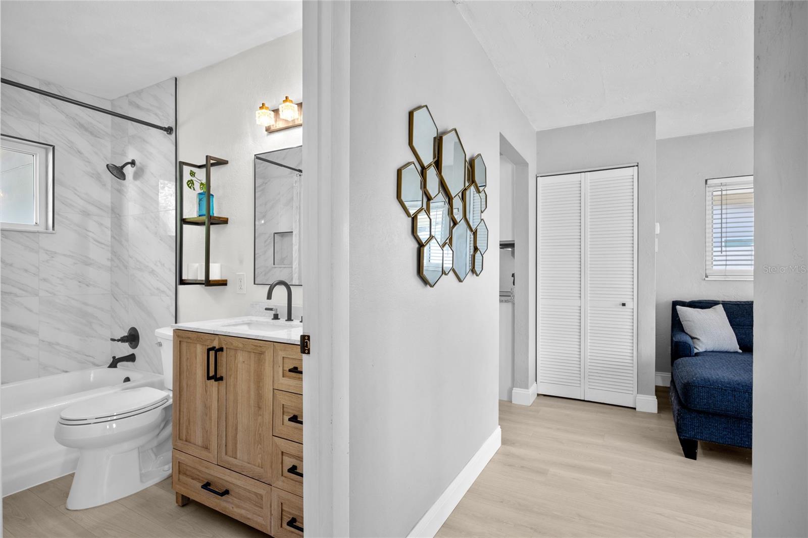 Image 16 of 44 For 1513 56th Avenue N