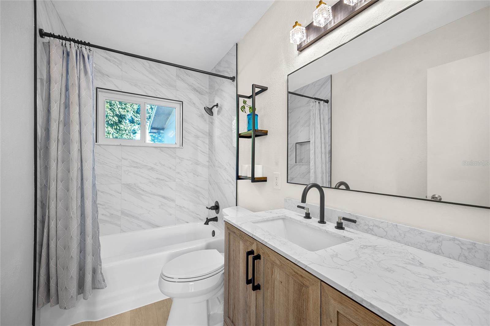 Image 19 of 44 For 1513 56th Avenue N